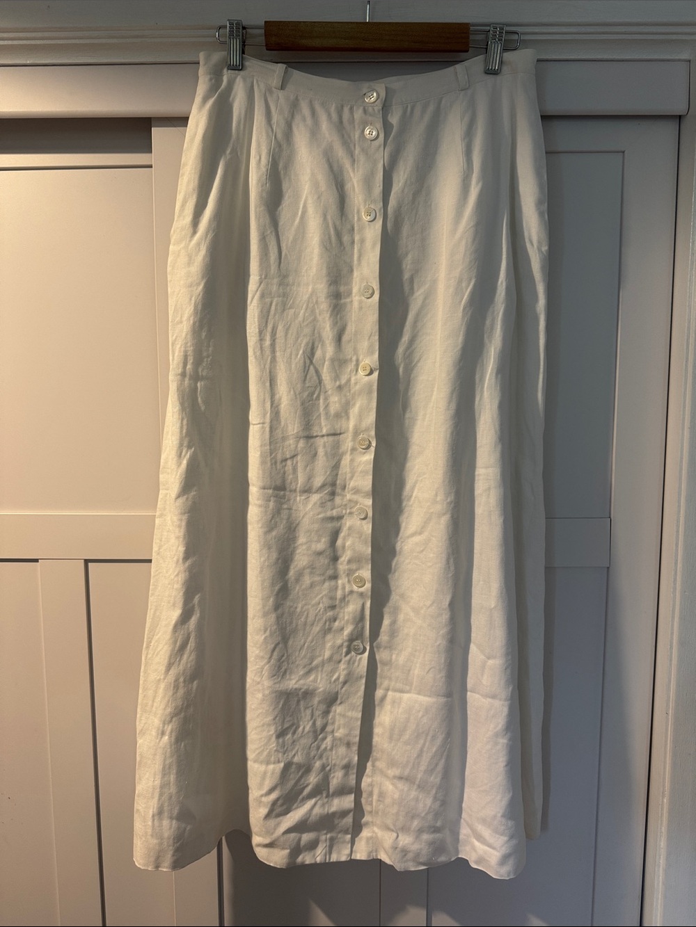 Vintage Women's white linen Button-Front Midi Skirt